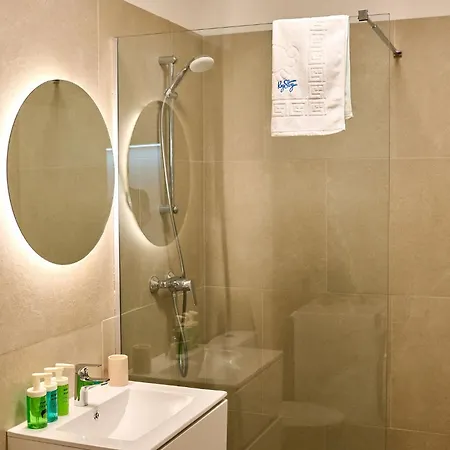 Nova Seaview In Infinity - Parking Apartman