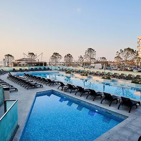 Nova Seaview In Infinity - Parking